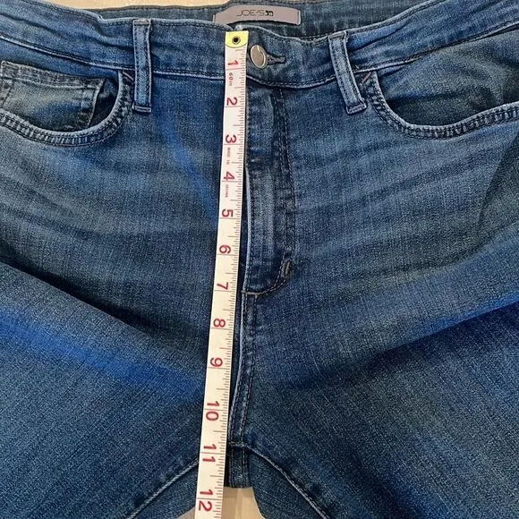 Joe’s Stretchy Boot Cut Jeans Size 31pp